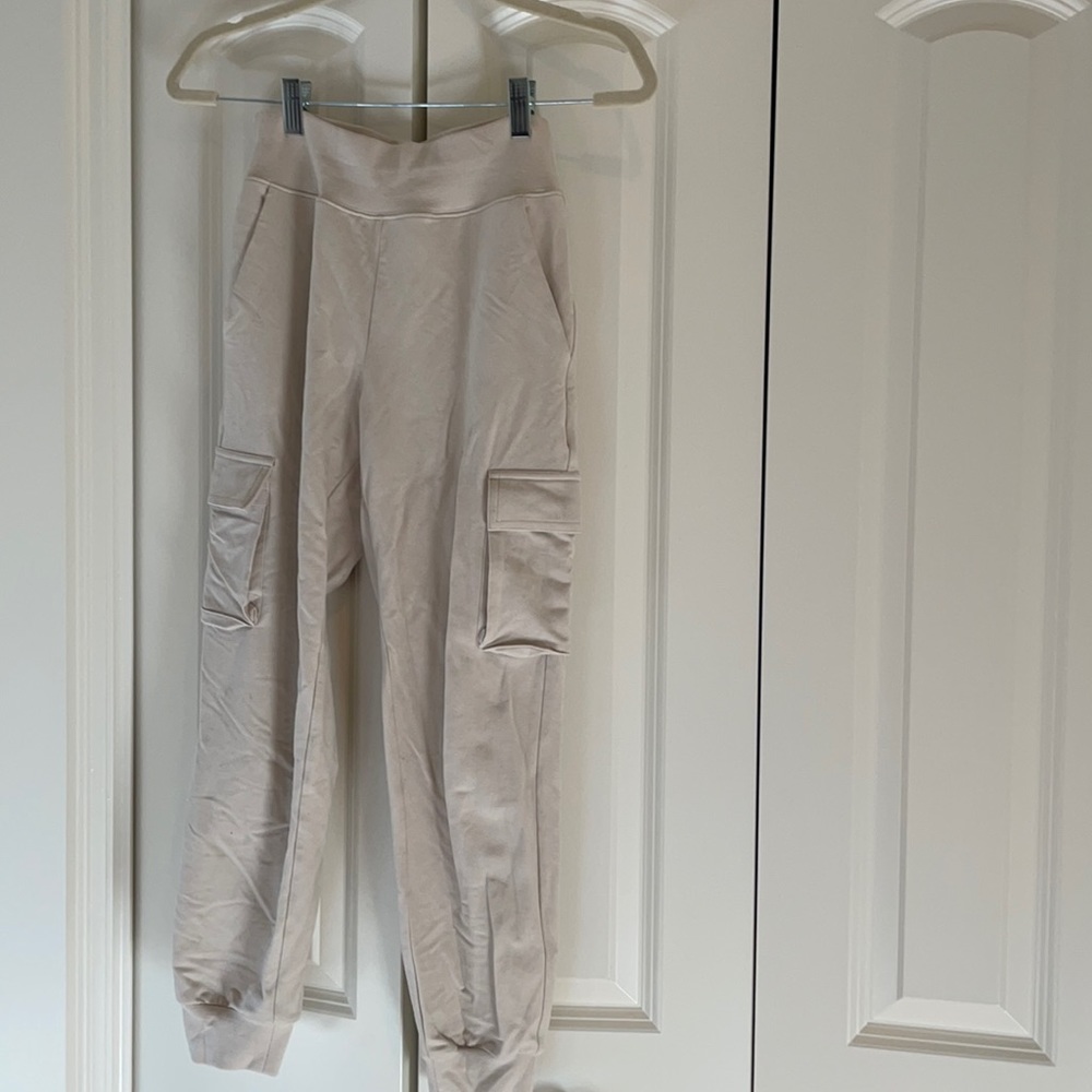Alo Tan Sweatpants